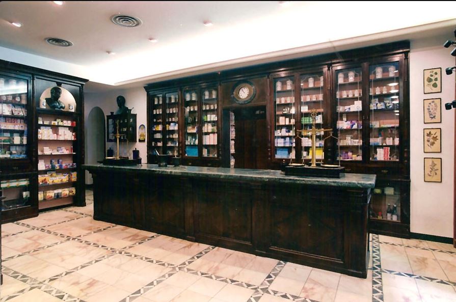 Interno farmacia